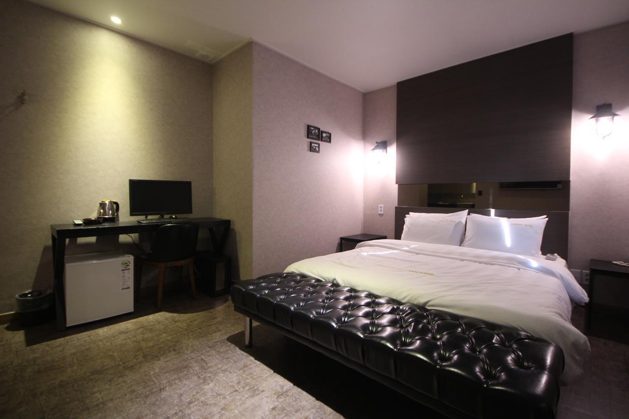 Paradise Hotel Gunsan Ngoại thất bức ảnh