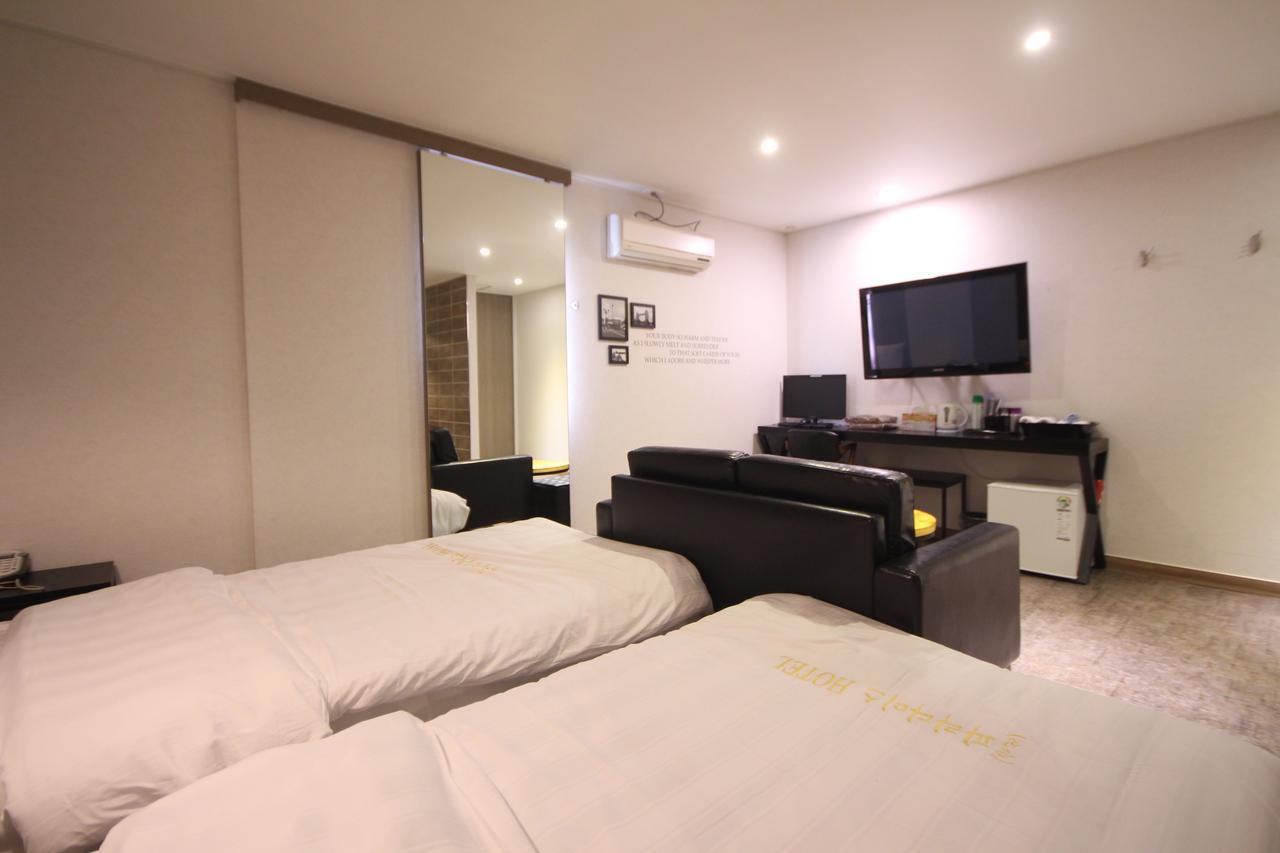 Paradise Hotel Gunsan Ngoại thất bức ảnh
