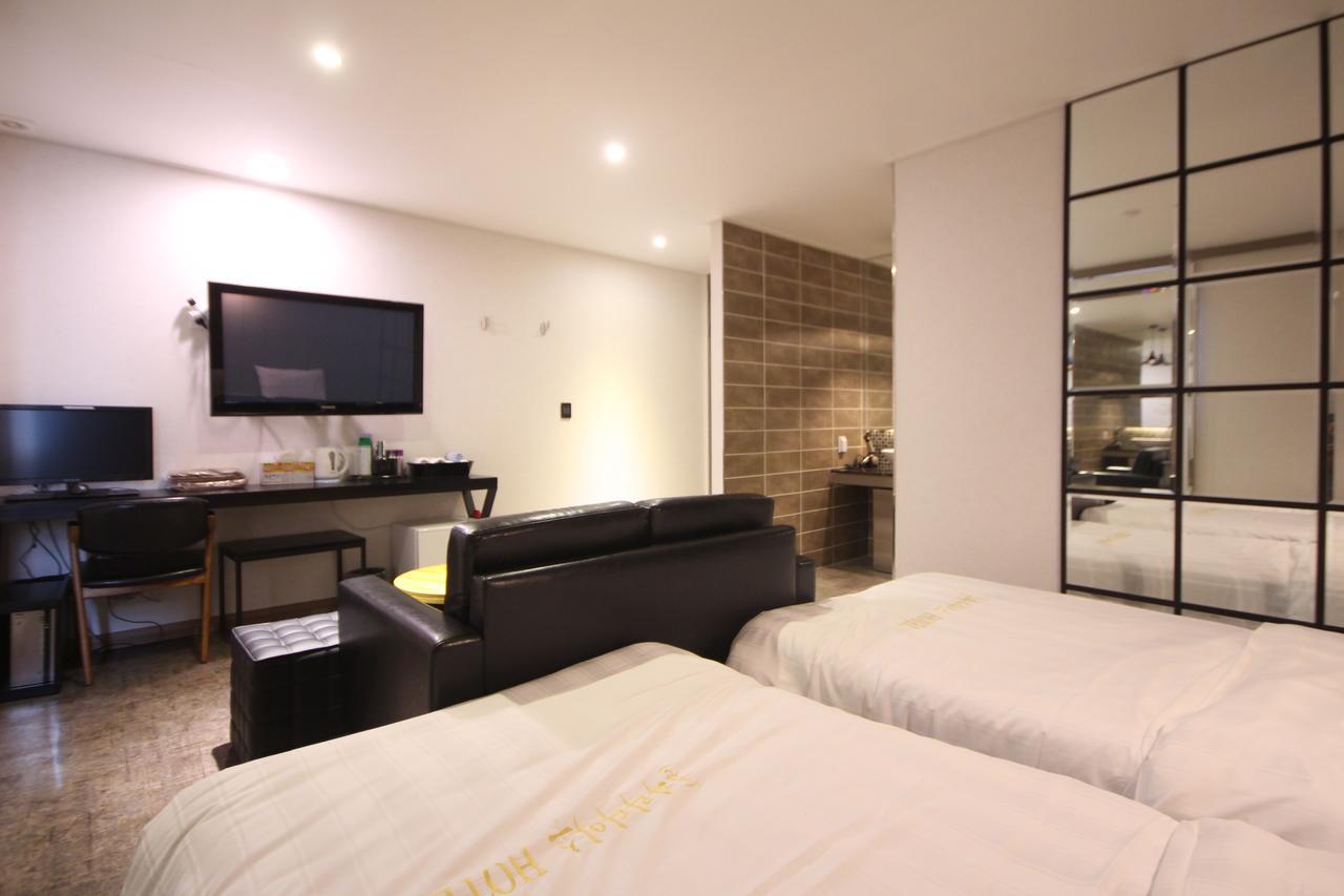 Paradise Hotel Gunsan Ngoại thất bức ảnh